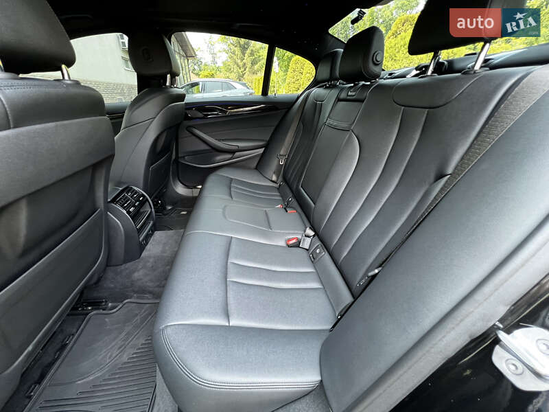 Седан BMW 5 Series 2018 в Дніпрі