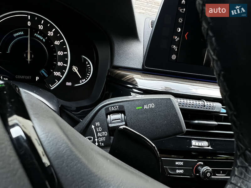 Седан BMW 5 Series 2018 в Дніпрі