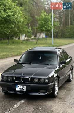 Седан BMW 5 Series 1993 в Вишневому