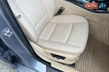 Седан BMW 5 Series 2012 в 