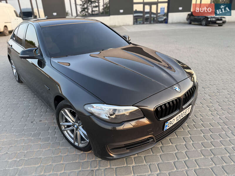 Седан BMW 5 Series 2015 в Тернополе