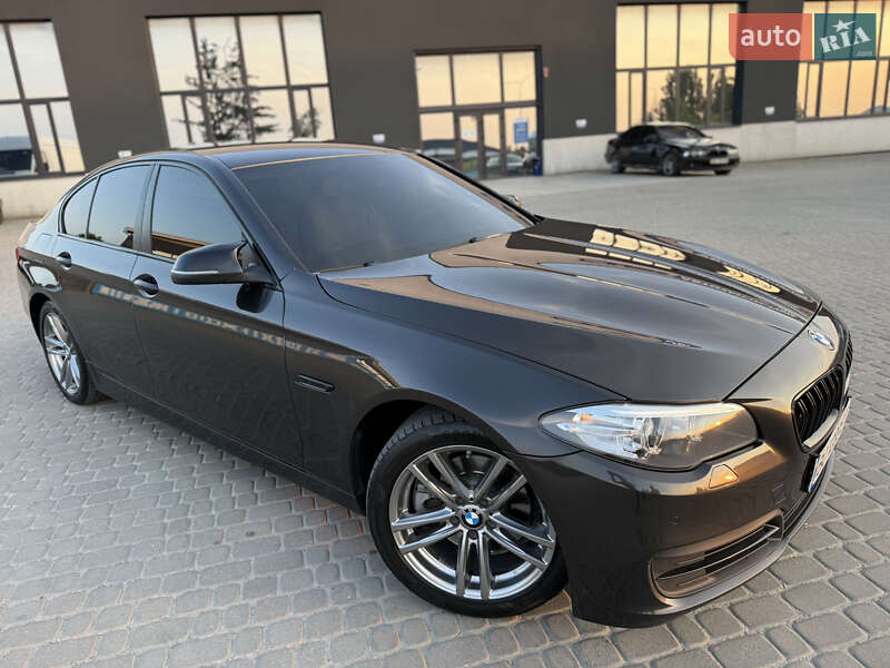 Седан BMW 5 Series 2015 в Тернополе