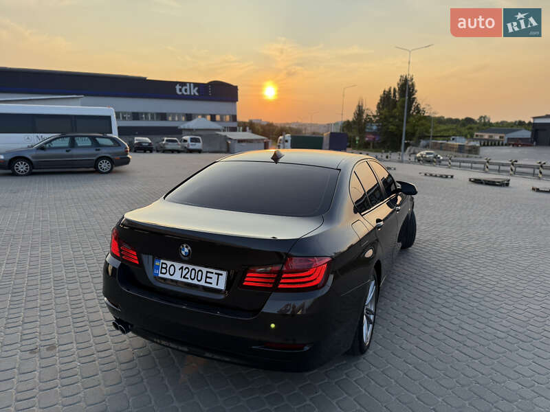 Седан BMW 5 Series 2015 в Тернополе