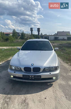 Седан BMW 5 Series 2002 в Рокитному