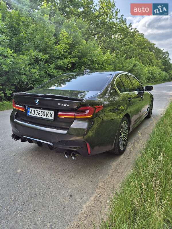 Седан BMW 5 Series 2018 в Шаргороде