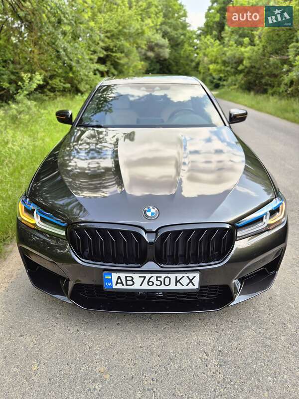 Седан BMW 5 Series 2018 в Шаргороде