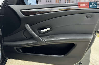 Седан BMW 5 Series 2009 в 