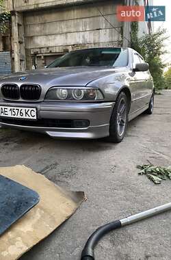 Седан BMW 5 Series 1998 в Киеве