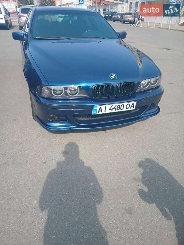 Седан BMW 5 Series 2001 в Вишневом фото 20 Седан BMW 5 Series 2001 в Вишневом