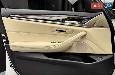 Седан BMW 5 Series 2018 в 