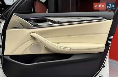 Седан BMW 5 Series 2018 в 