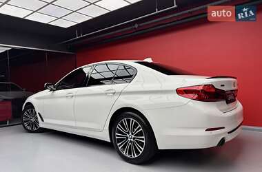 Седан BMW 5 Series 2018 в 