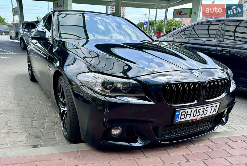 Седан BMW 5 Series 2013 в 