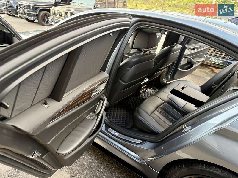 Седан BMW 5 Series 2017 в Киеве