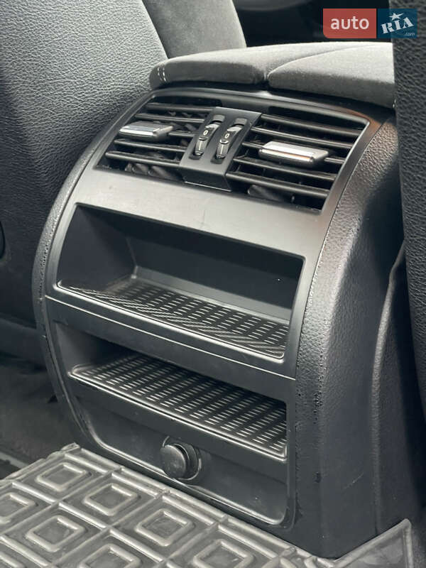 Седан BMW 5 Series 2012 в Измаиле фото 34 Седан BMW 5 Series 2012 в Измаиле