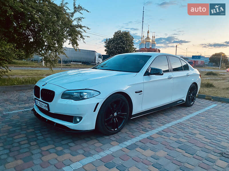 BMW 5 Series 2012
