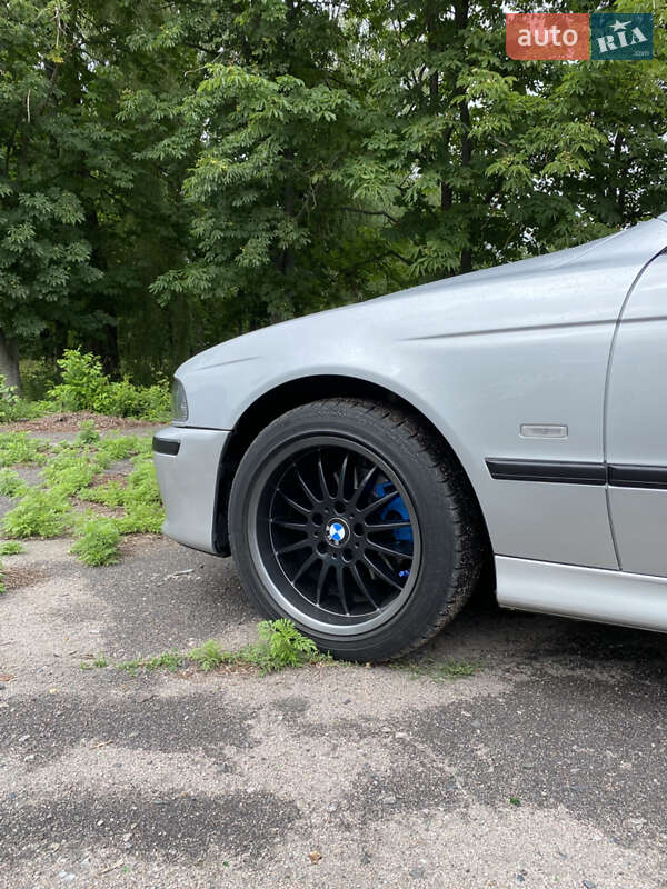 Седан BMW 5 Series 2002 в Семенівці