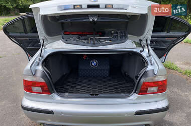 Седан BMW 5 Series 2002 в 