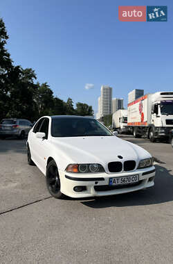Седан BMW 5 Series 1996 в Киеве