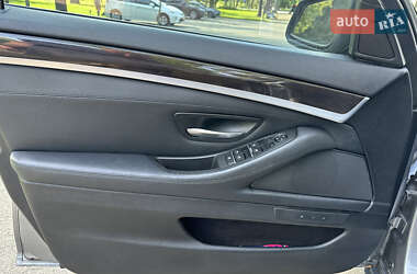 Седан BMW 5 Series 2012 в 