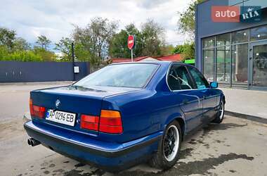 Седан BMW 5 Series 1988 в 