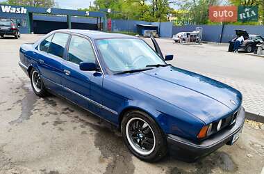 Седан BMW 5 Series 1988 в 