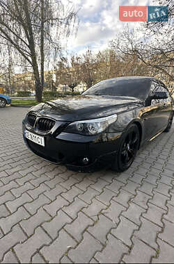 Седан BMW 5 Series 2006 в 