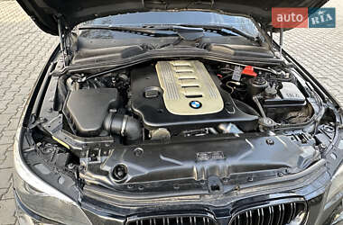 Седан BMW 5 Series 2006 в 