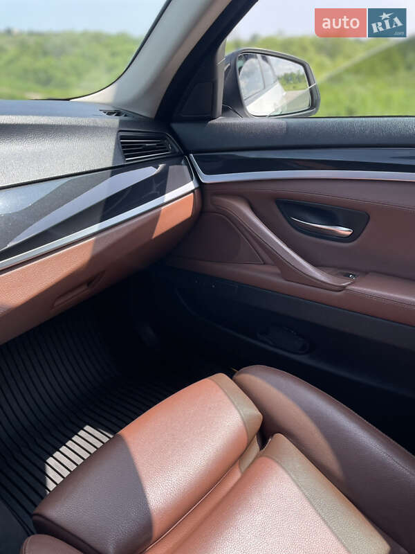 Универсал BMW 5 Series 2014 в Дрогобыче