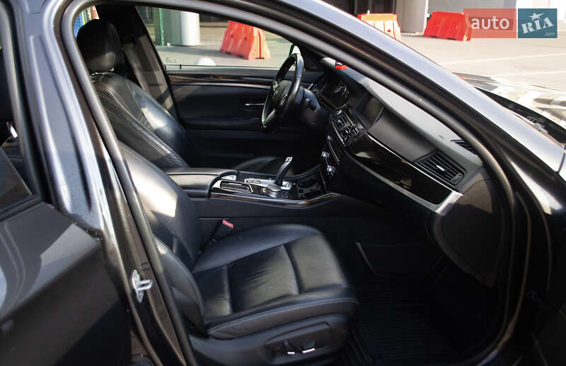 Седан BMW 5 Series 2014 в Славуті
