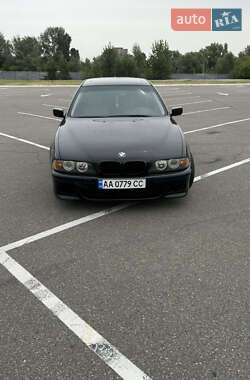 Седан BMW 5 Series 2000 в 