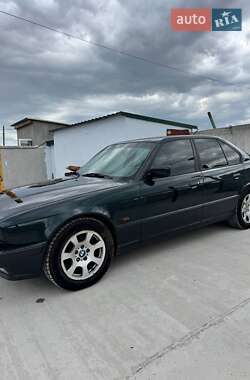 Седан BMW 5 Series 1994 в 