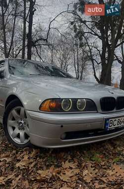 Седан BMW 5 Series 2001 в Сарнах