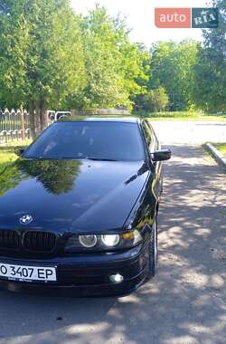 Седан BMW 5 Series 2000 в 