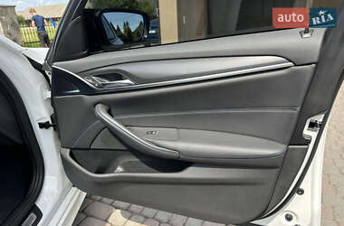 Седан BMW 5 Series 2020 в 