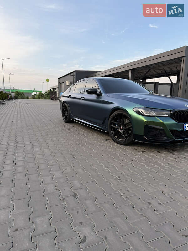 Седан BMW 5 Series 2017 в Дніпрі
