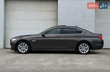 Седан BMW 5 Series 2011 в 