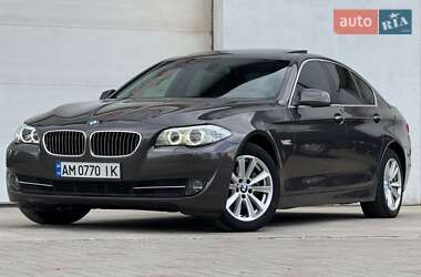 Седан BMW 5 Series 2011 в 