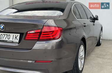 Седан BMW 5 Series 2011 в 