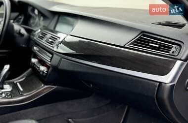 Седан BMW 5 Series 2011 в 
