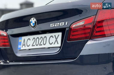 Седан BMW 5 Series 2012 в 