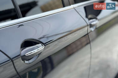 Седан BMW 5 Series 2012 в 