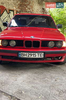 Седан BMW 5 Series 1988 в 