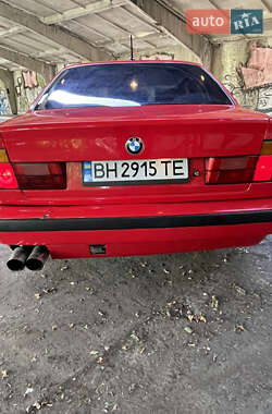 Седан BMW 5 Series 1988 в 