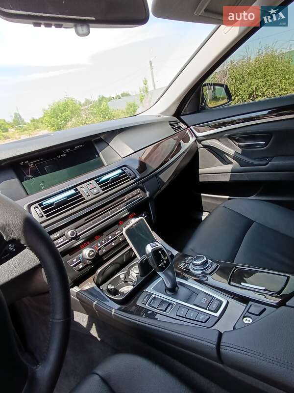 Седан BMW 5 Series 2013 в Ивано-Франковске