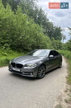 Седан BMW 5 Series 2016 в Чернівцях