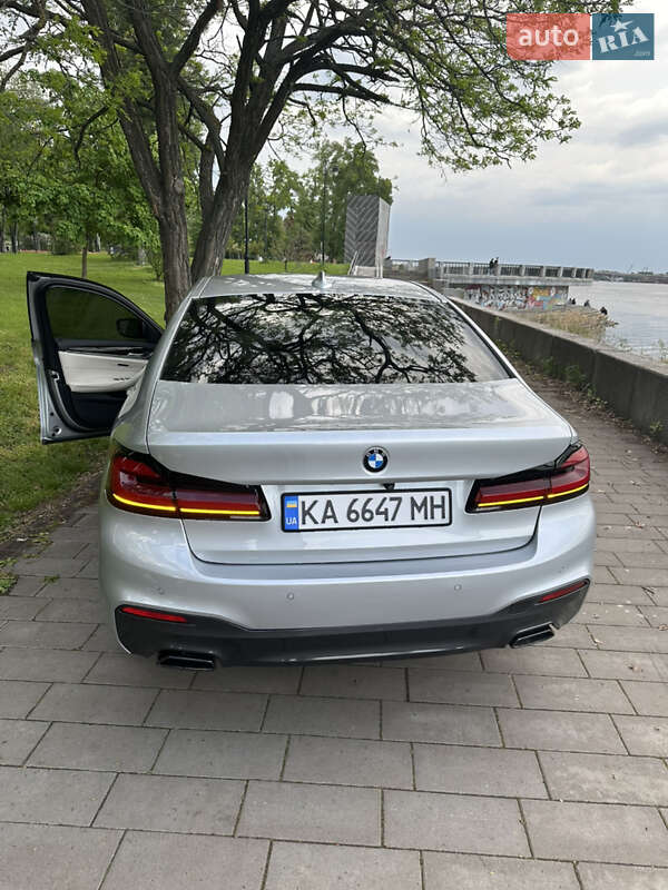 Седан BMW 5 Series 2017 в Киеве
