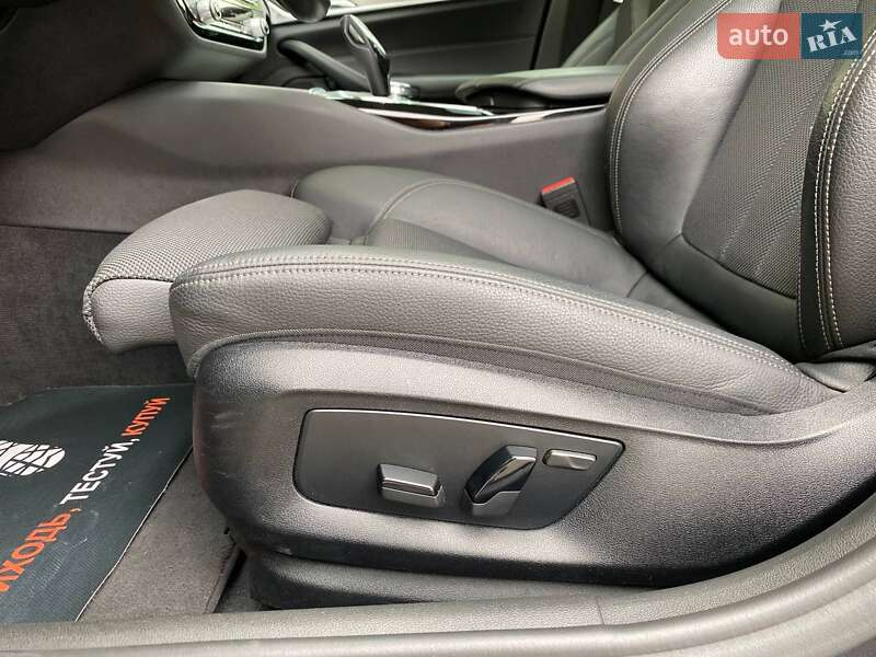 Седан BMW 5 Series 2017 в Хмельницком