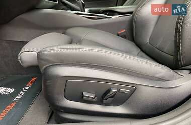 Седан BMW 5 Series 2017 в 