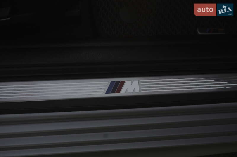 Седан BMW 5 Series 2016 в Ременеві